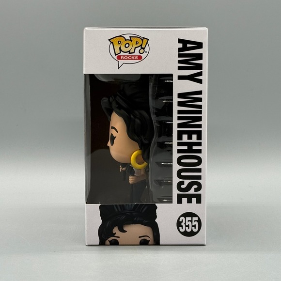 Funko Pop! Rocks #355 Amy Winehouse in Tank Top Exclusive w/ Protector *Vaulted* - Picture 2 of 6